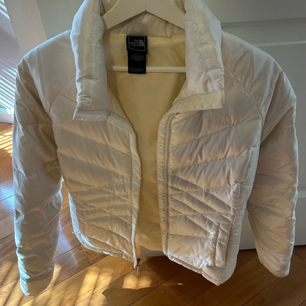 The North Face Women's Cream Puffer Jacket